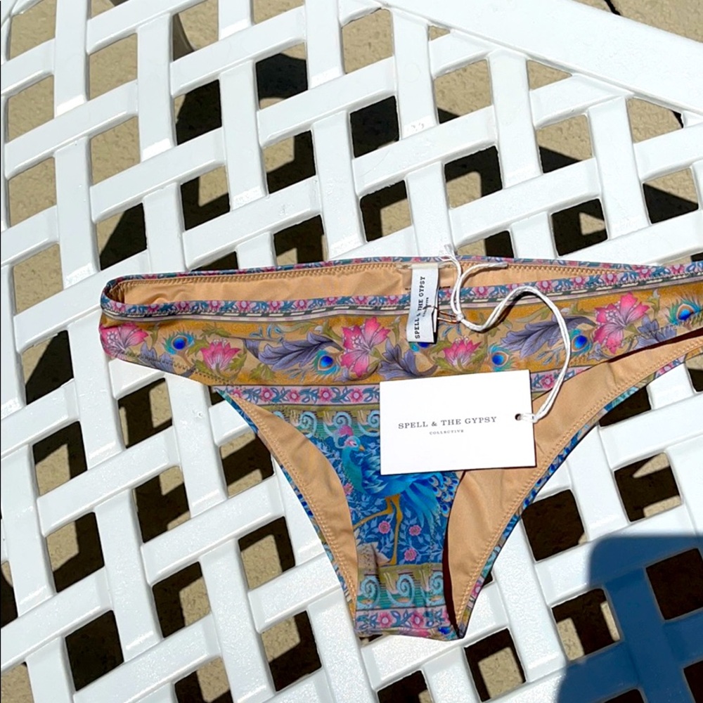 Spell &the Gypsy bikini bottom only. M